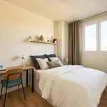 Rent 4 bedroom apartment of 49 m² in Alcobendas