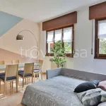 Rent 2 bedroom apartment of 100 m² in Milano