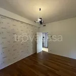 Affitto 5 camera appartamento di 167 m² in Bologna