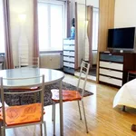 Rent 2 bedroom apartment in Berlin