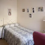 Rent 3 bedroom apartment in Seville