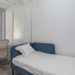 Rent a room in lisbon