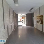 Affitto 2 camera appartamento di 60 m² in Naples