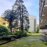 Rent 5 bedroom apartment in Milan