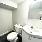 Rent 3 bedroom house in Toronto