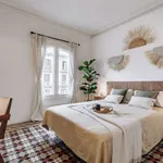 Rent 3 bedroom apartment in barcelona