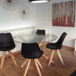 Rent 3 bedroom house in Barcelona