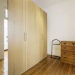 Rent 1 bedroom apartment of 70 m² in lisbon