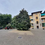 Rent 3 bedroom apartment of 72 m² in Milano