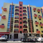 Rent 2 bedroom apartment of 76 m² in Odivelas