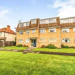 Flat to rent in Bath Road, Taplow, Maidenhead SL6