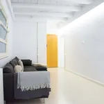 Rent a room of 290 m² in Barcelona