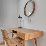 Rent 3 bedroom apartment of 84 m² in Barcelona