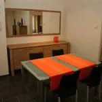 Appartement meublé situés à Ixelles. Avec 2 chambres, 2 salles de bains.
Possibilité de garage 100 €
1900 € + 150 € provision de charges.