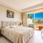 Rent 2 bedroom apartment of 169 m² in Marbella