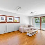 Pronajměte si 2 ložnic/e byt o rozloze 67 m² v Prague