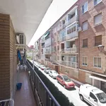 Rent a room of 100 m² in alcala_de_henares