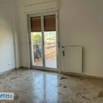 Affitto 5 camera appartamento di 140 m² in Palermo