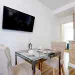 Rent 1 bedroom apartment of 667 m² in Seville