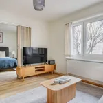 Rent 1 bedroom apartment of 635 m² in Zurich