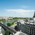 Rent 4 bedroom apartment of 87 m² in Paris