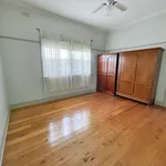 Rent 3 bedroom house in North Bendigo