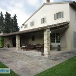 Rent 6 bedroom house of 350 m² in Florence