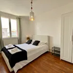 Appartement de 75 m² avec 4 chambre(s) en location à Lyon