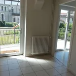 Rent 4 bedroom apartment of 94 m² in Saint-Genis-Laval