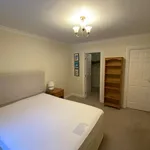 Rent 4 bedroom house in Scotland