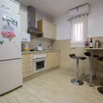 Rent a room of 75 m² in valencia