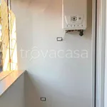 Affitto 3 camera appartamento di 81 m² in Napoli