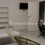 Affitto 2 camera appartamento di 80 m² in Novara