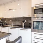 Rent a room of 200 m² in lisbon