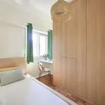 Rent a room in lisbon