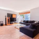 Rent 3 bedroom house of 336 m² in Sandton