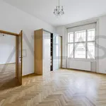 Pronajměte si 2 ložnic/e byt o rozloze 89 m² v Prague