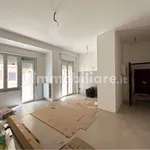 Affitto 3 camera appartamento di 76 m² in Brindisi