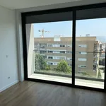 Rent 2 bedroom apartment of 66 m² in Porto