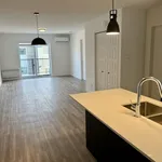 4 bedroom apartment of 979 sq. ft in Sherbrooke