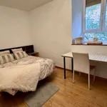 Rent a room of 80 m² in barcelona