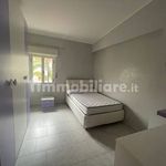 Affitto 5 camera appartamento di 120 m² in Reggio Calabria