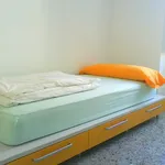 Alquilo 4 dormitorio apartamento de 90 m² en Valencia']