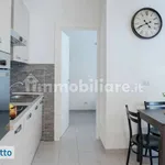 Affitto 2 camera casa di 40 m² in Milan