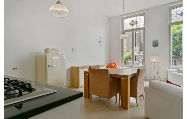 Huur 2 slaapkamer appartement van 85 m² in Amsterdam