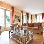 Rent 3 bedroom apartment in Ixelles