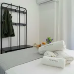 Rent 1 bedroom apartment of 61 m² in Valencia