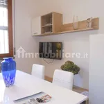 Affitto 2 camera appartamento di 52 m² in Reggio nell'Emilia