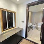 Rent 1 bedroom apartment of 79 m² in Dubai