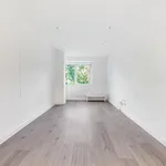 Rent 1 bedroom apartment in Surrey